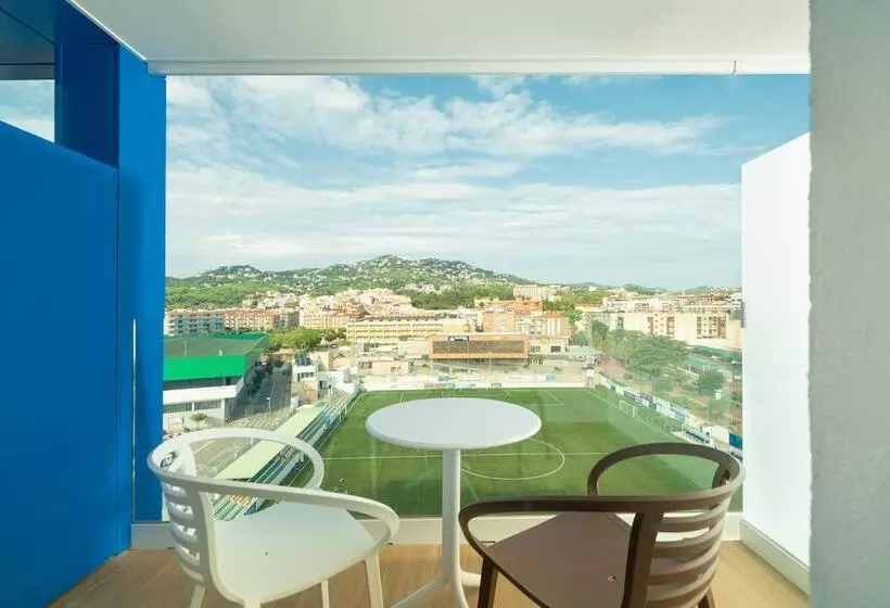Superior Kolmen Hengen Huone, L'Azure Hotel 4* Sup