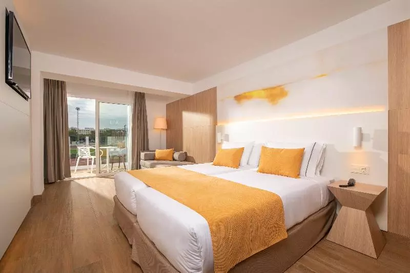 Superior-huone, L'Azure Hotel 4* Sup