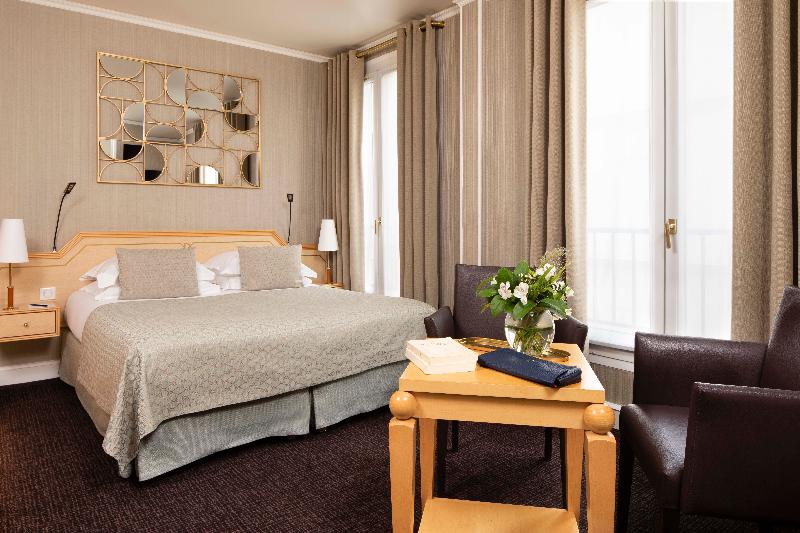 带泳池的标准三人间, L'Azure Hotel 4* Sup