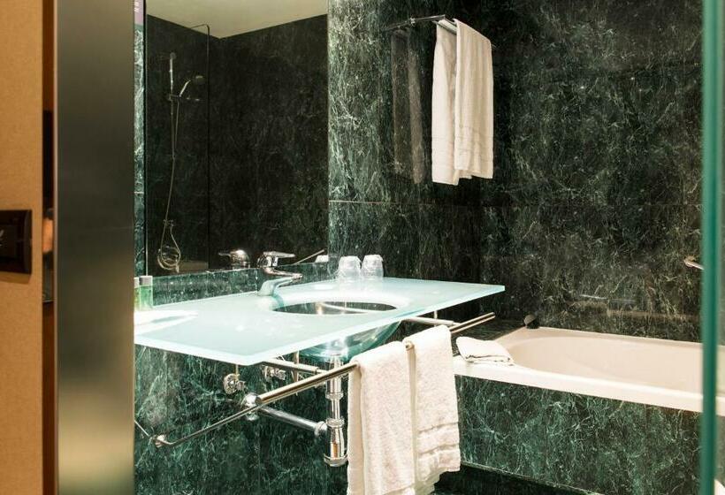 اتاق خانوادگی, Sercotel Ab Arganda