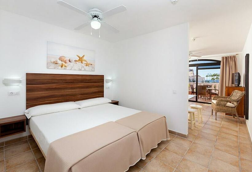 Студио Стандарт Боковой Вид на Море, Sol Sun Beach Apartamentos