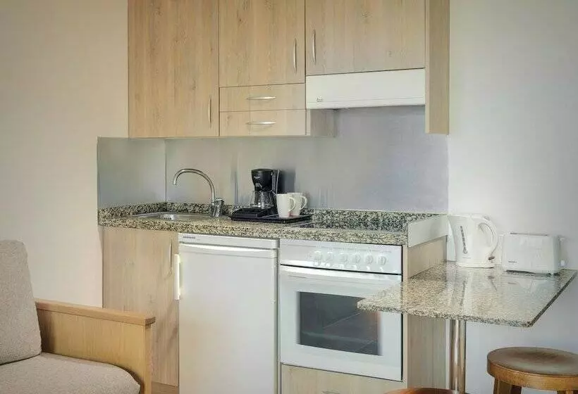 استودیو استاندارد با چشم‌انداز استخر, Sol Sun Beach Apartamentos