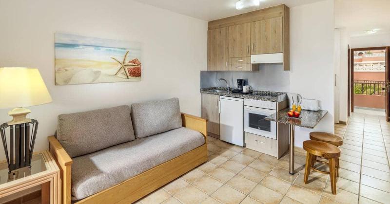 Студио Стандарт Боковой Вид на Море, Sol Sun Beach Apartamentos