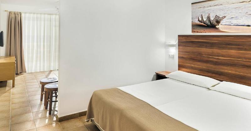 스탠다드 스튜디오, Sol Sun Beach Apartamentos
