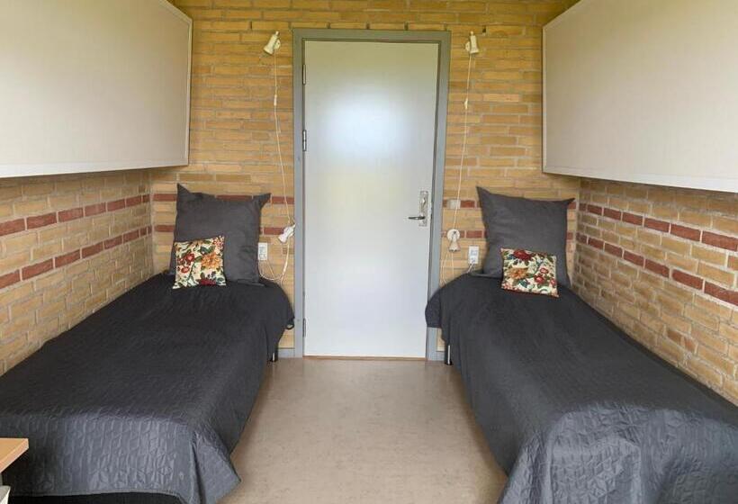 חדר משפחתי חדר אמבטיה משותף, Danhostel Fjaltring