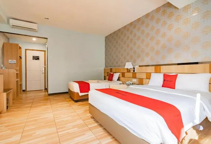 ファミリールーム, Reddoorz Premium Near Bandung Station