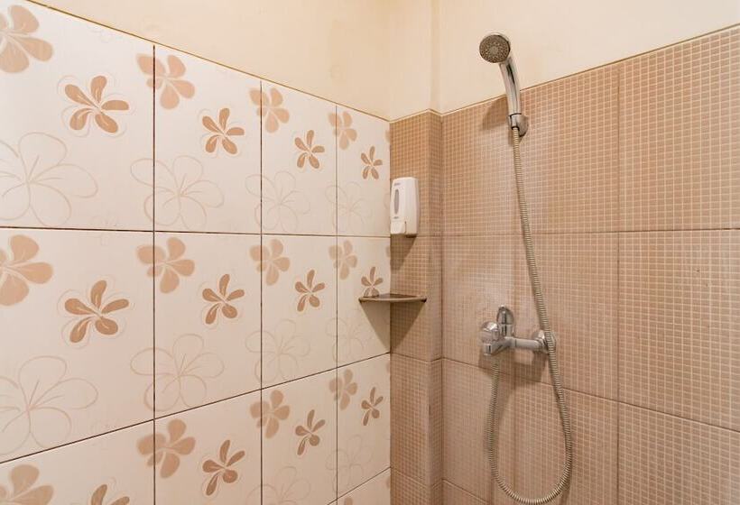Quarto Estandar, Reddoorz Premium Near Bandung Station