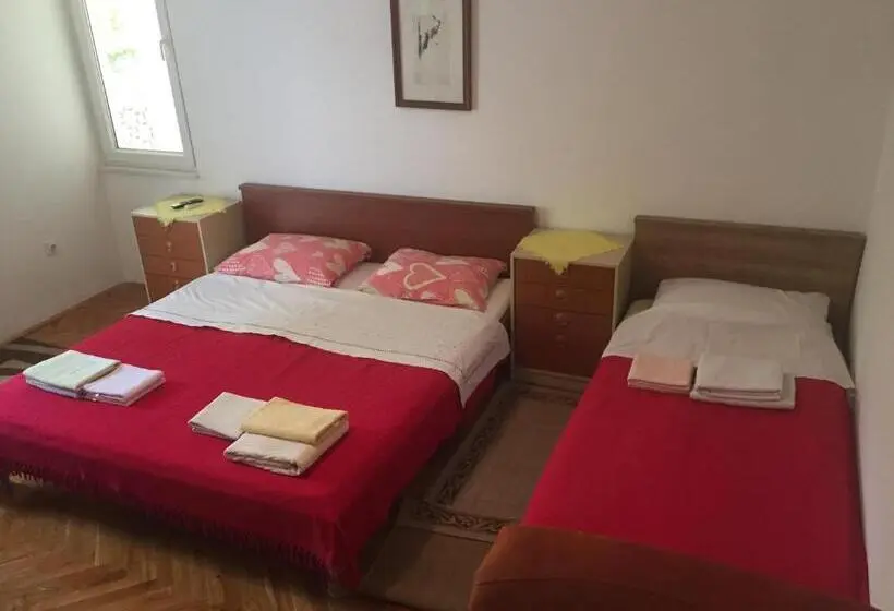 Habitación Triple Estándar Vista Mar, Apartments Rako