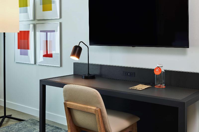 Büyük Çift Kişilik Yataklı Standart Oda, Canopy By Hilton Austin Downtown