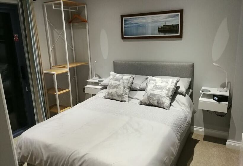 Budget Lejlighed 1 Soveværelse, Blue Mackerel Adults Only