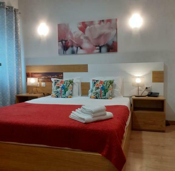 חדר אקונומי, Square