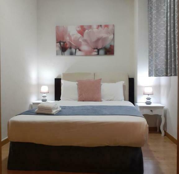 חדר אקונומי, Square