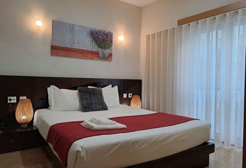 חדר סטנדרט, Square