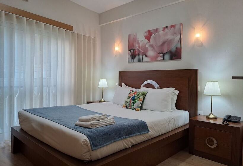 חדר סטנדרט, Square