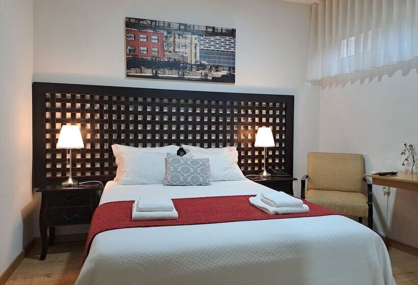 חדר אקונומי, Square