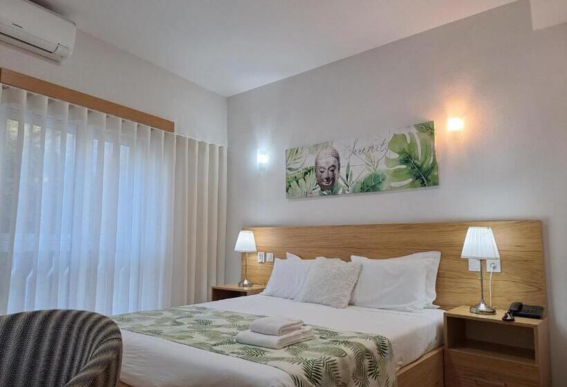 חדר סטנדרט, Square