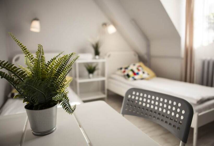 带共用浴室的标准房间, Bi Pi Hostel