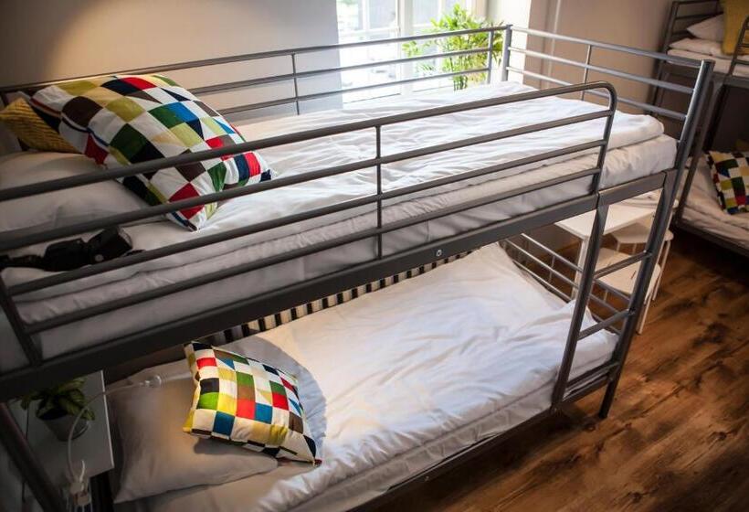 家庭房间共用浴室, Bi Pi Hostel