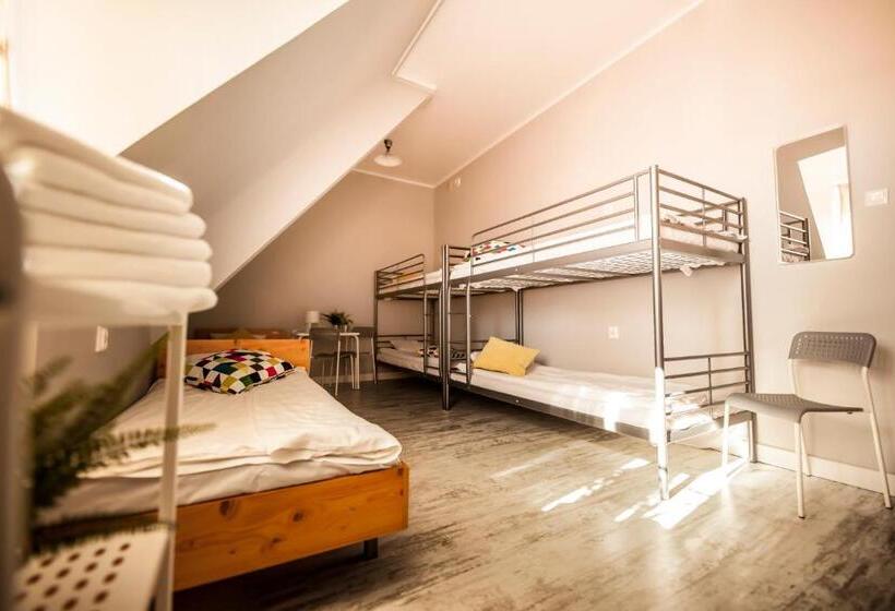 共用房间的床, Bi Pi Hostel