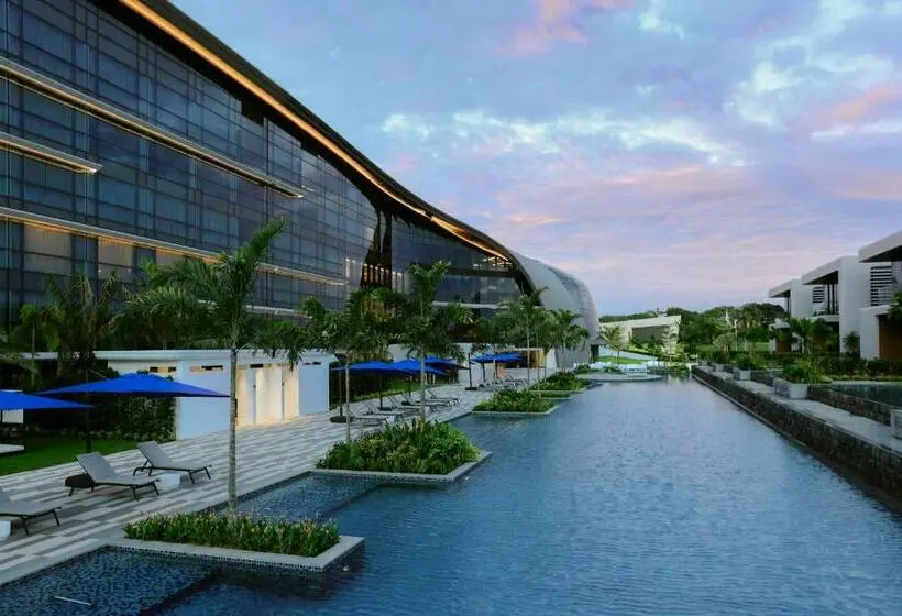 اتاق لوکس با تخت بزرگ, Dusit Thani Laguna Singapore