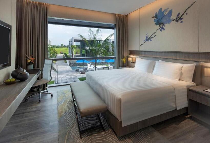 اتاق اجرایی با تخت بزرگ, Dusit Thani Laguna Singapore