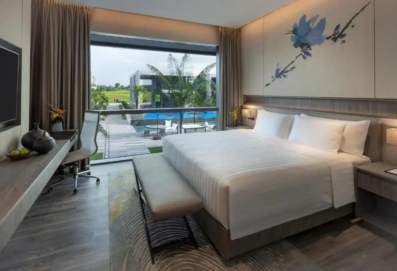 اتاق اجرایی با تخت بزرگ, Dusit Thani Laguna Singapore