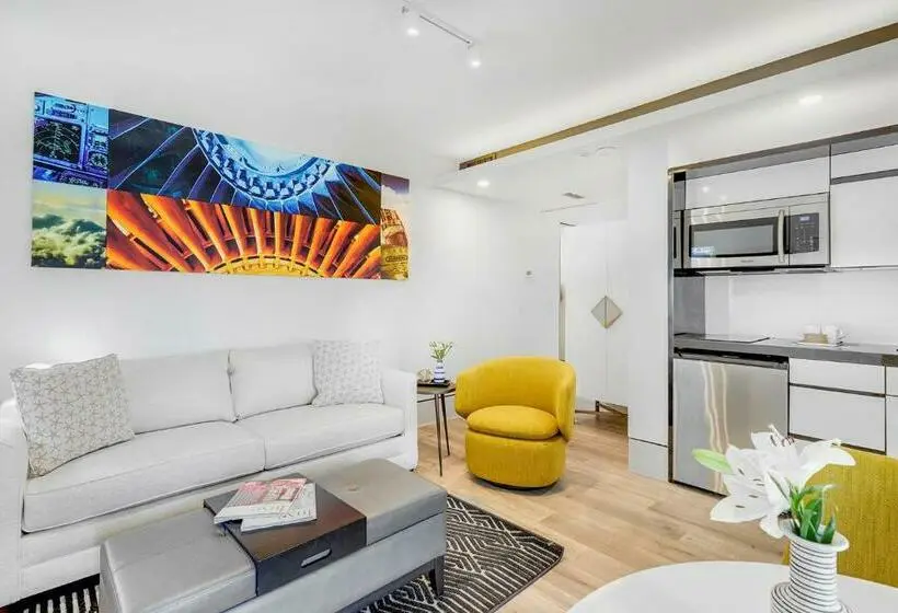 スイート, Ocean Treasure Beachside Suites