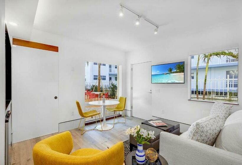 جناح, Ocean Treasure Beachside Suites