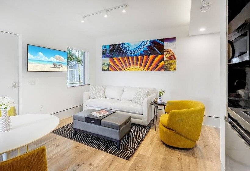 جناح, Ocean Treasure Beachside Suites