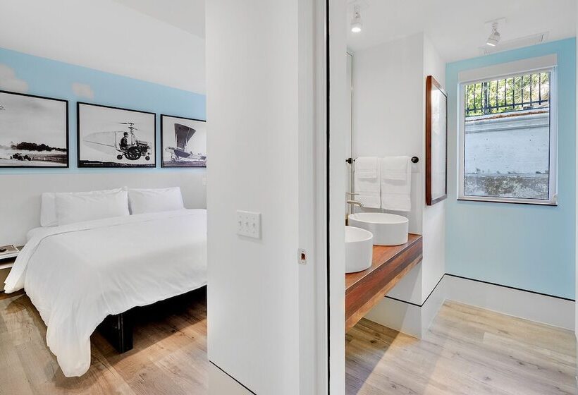 جناح, Ocean Treasure Beachside Suites