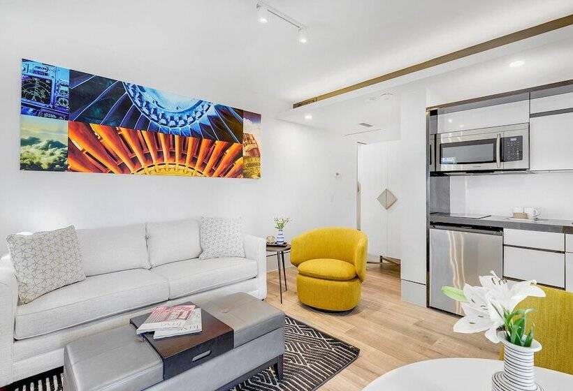 جناح, Ocean Treasure Beachside Suites