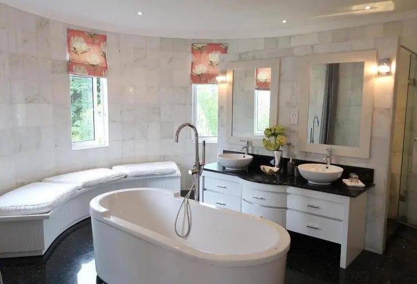 اتاق استاندارد با تخت بزرگ, Chateau Elysium