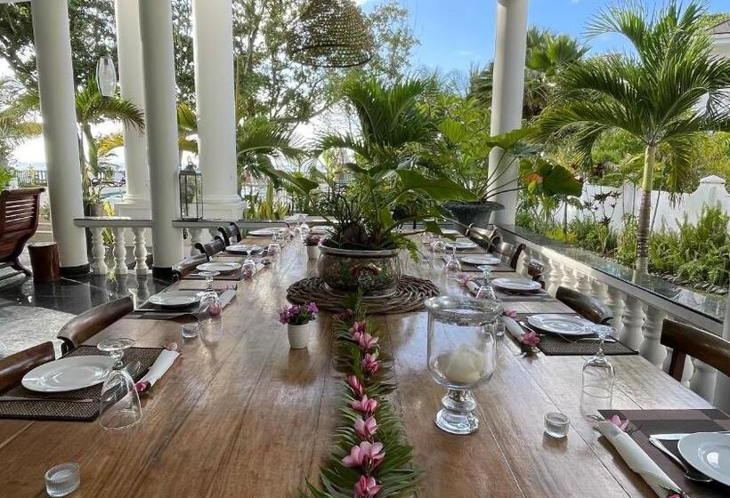 اتاق استاندارد با تخت بزرگ, Chateau Elysium