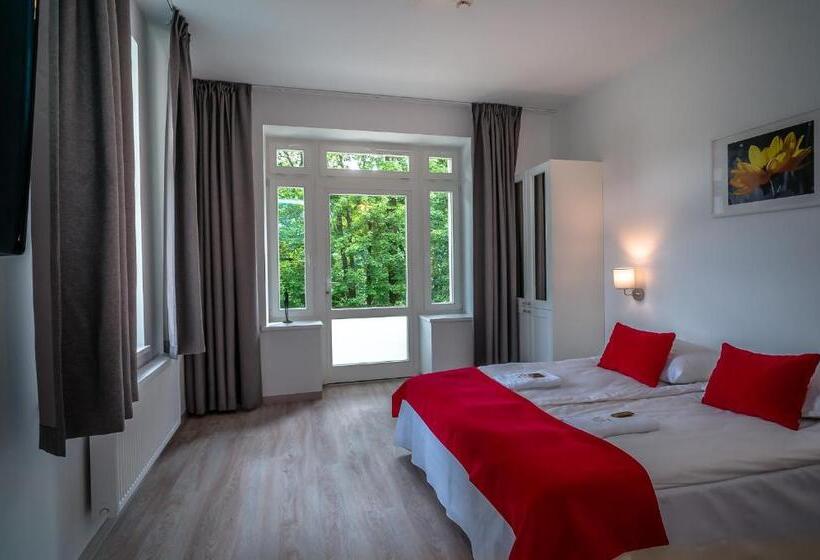 اتاق سوپریور, Willa Tęcza