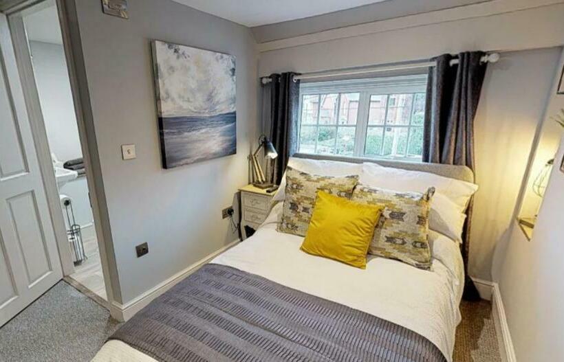 غرفة أساسية, The Horse Inn Hurst