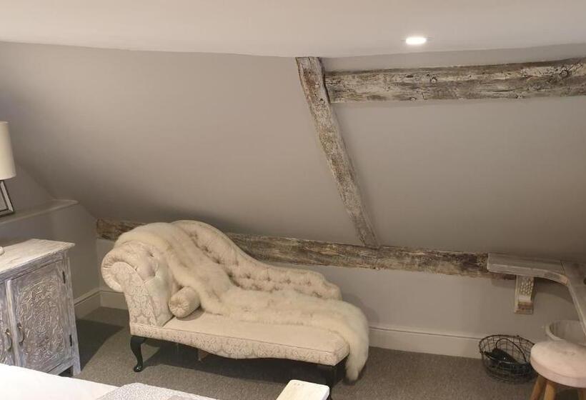 غرفة سوبيريور سرير كينج, The Horse Inn Hurst