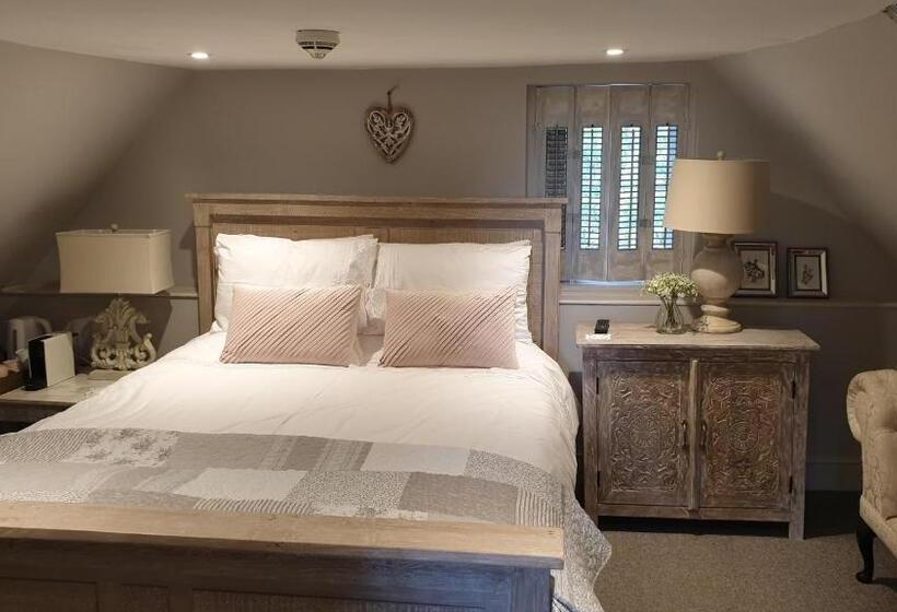 غرفة سوبيريور سرير كينج, The Horse Inn Hurst