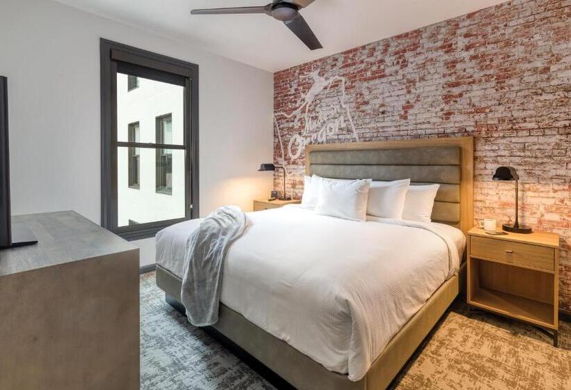 سوئیت پرزیدنت, Worldmark Portland Waterfront Park