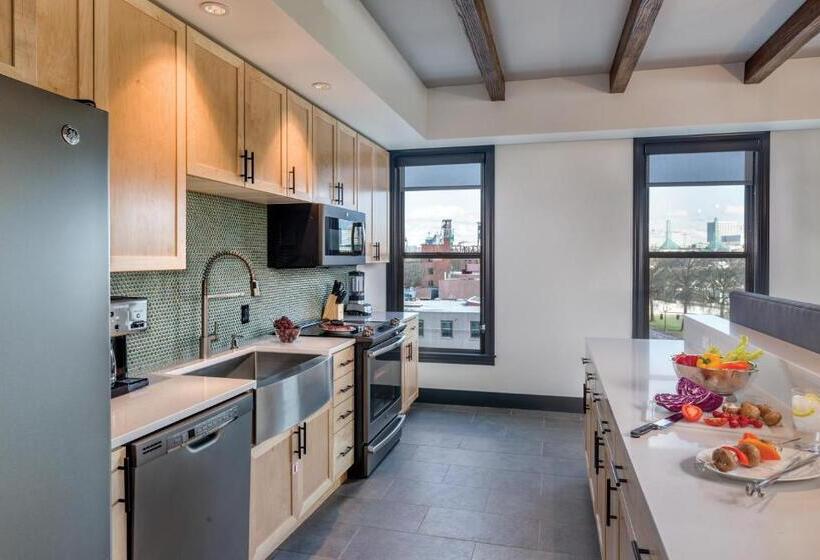 سوئیت 2 خوابه, Worldmark Portland Waterfront Park