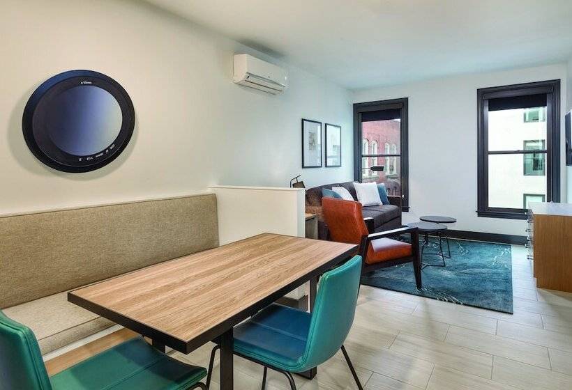 سوییت, Worldmark Portland Waterfront Park