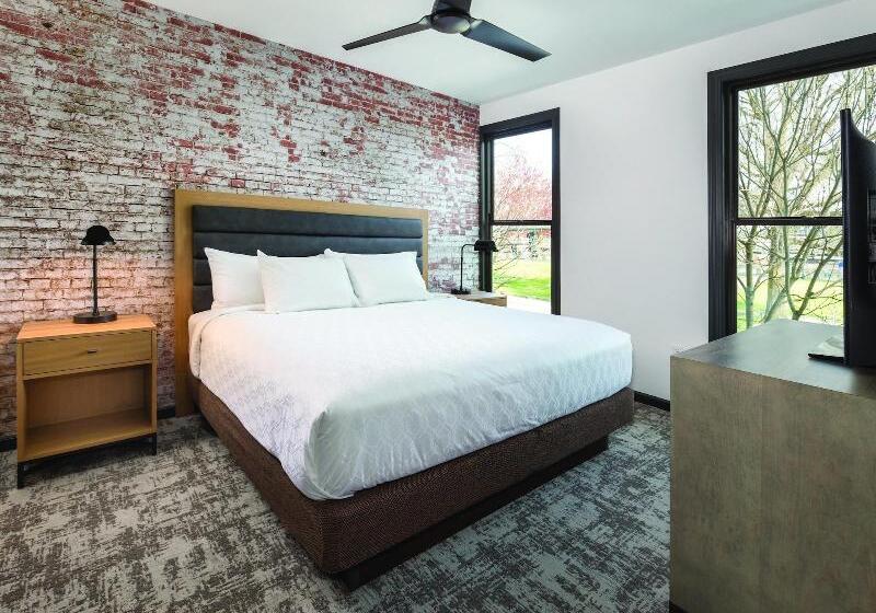 سوییت لوکس, Worldmark Portland Waterfront Park