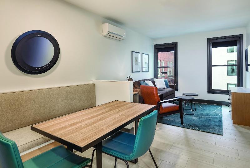 سوییت لوکس, Worldmark Portland Waterfront Park