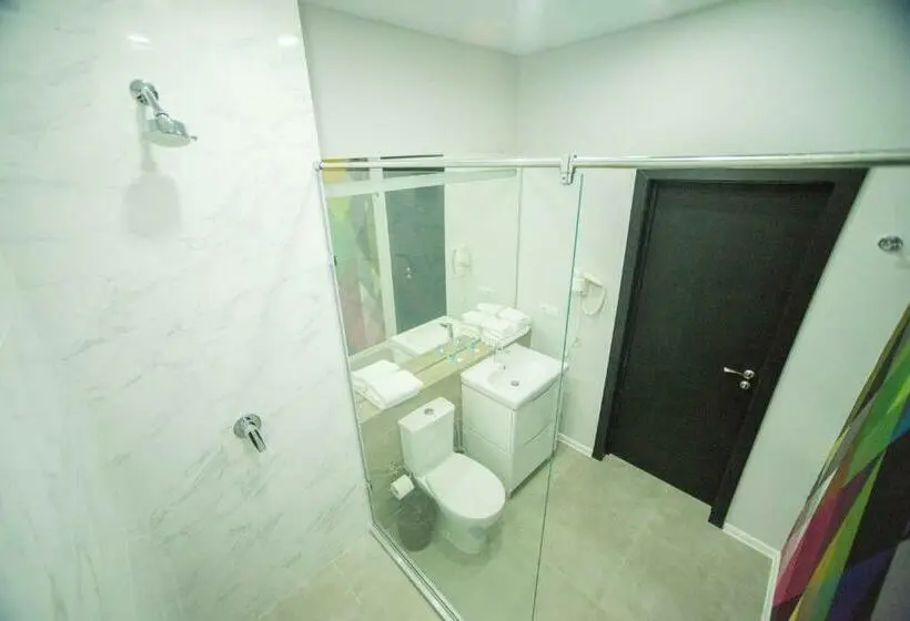 اتاق استاندارد, Aсe