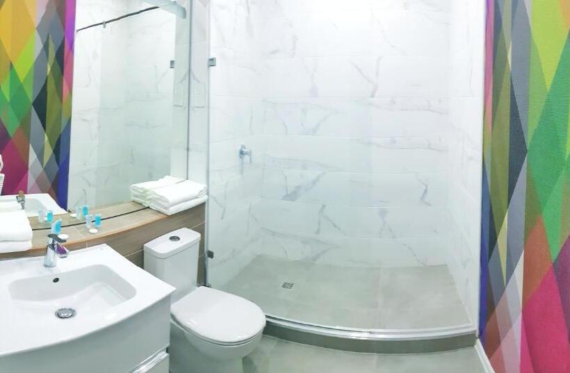 اتاق استاندارد, Aсe