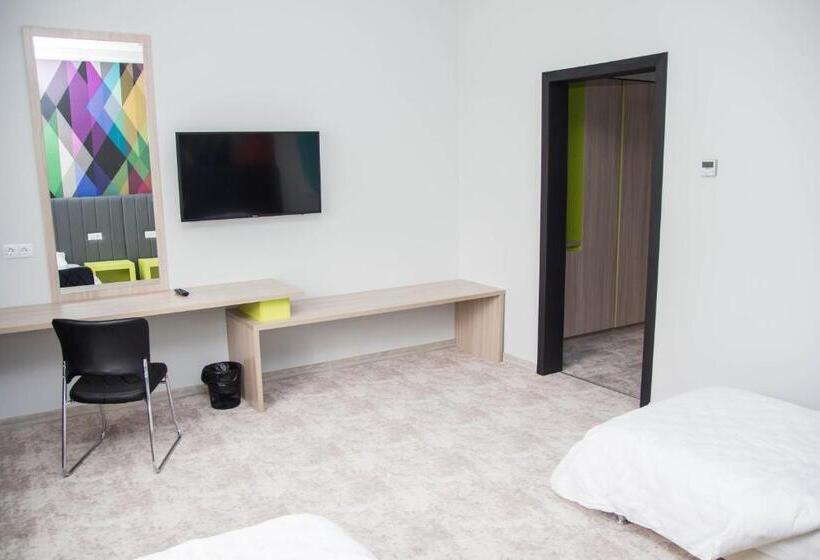 اتاق استاندارد, Aсe