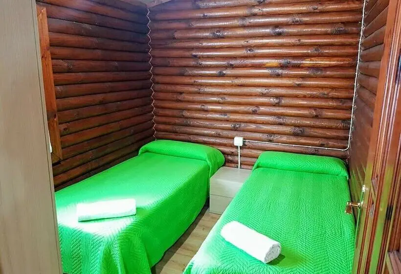 家族用バンガロー, Camping Rio Nela