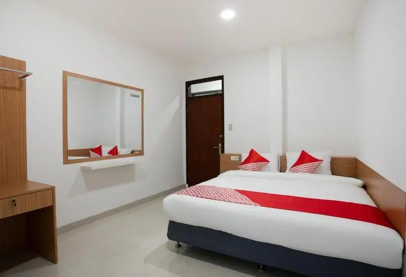 デラックスルーム, Oyo 3209 Hegarbudhi Residence