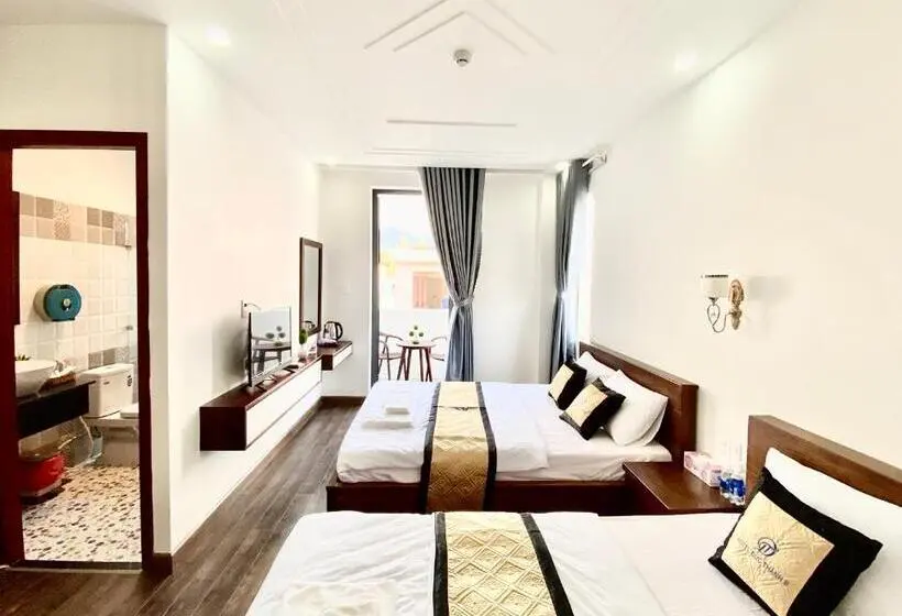 اتاق استاندارد چهارنفره با بالکن, đức Thành 2