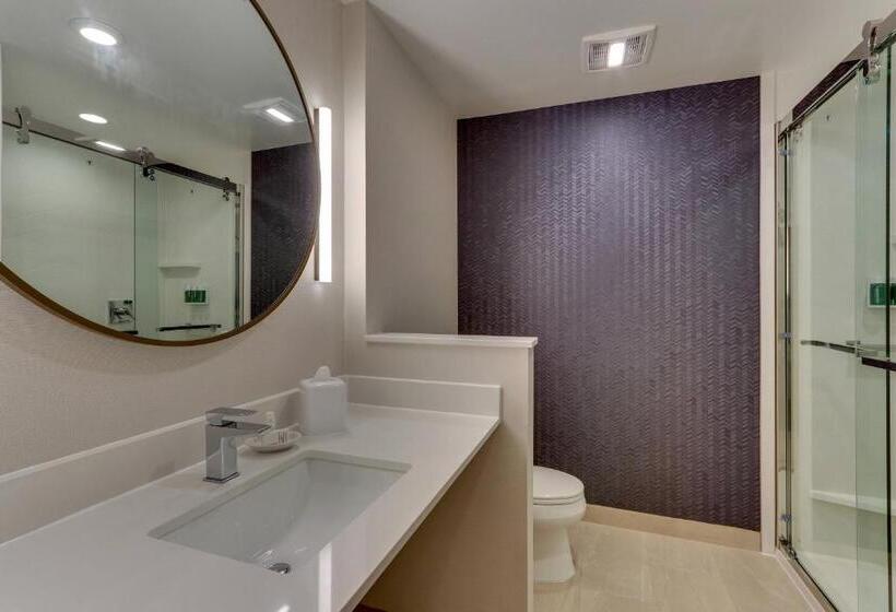 스위트 킹사이즈 침대, Fairfield Inn & Suites Warsaw