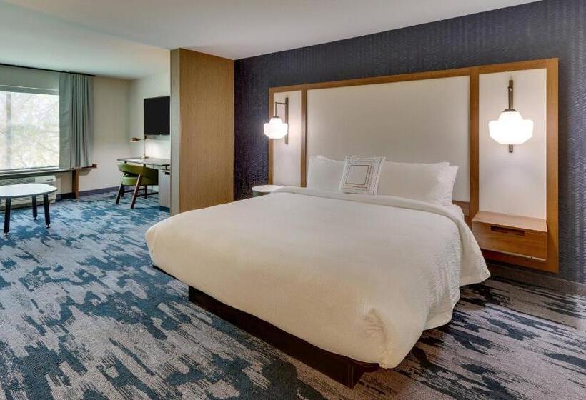 스위트 킹사이즈 침대, Fairfield Inn & Suites Warsaw